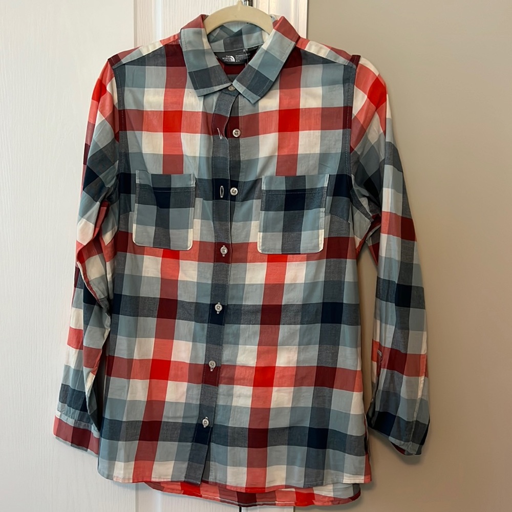 The North Face Button Down | Sized M | NWT